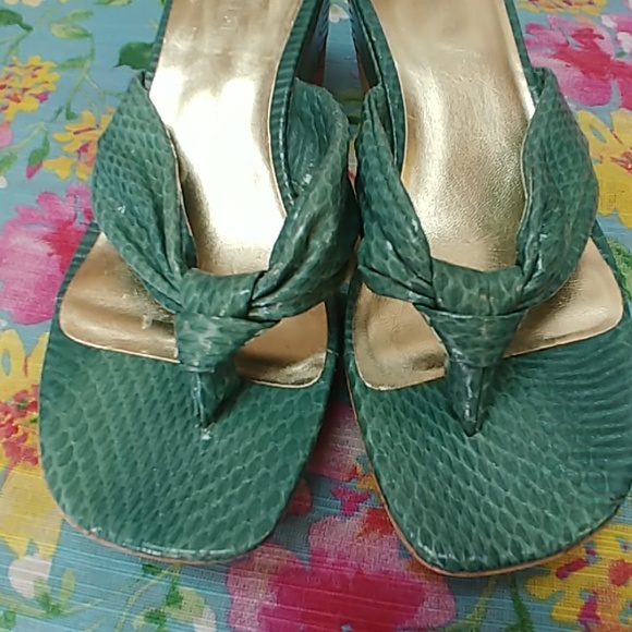 NINE WEST SANDALS - Picture 7 of 8